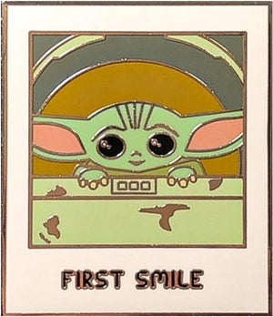 Golden Discs Posters & Merchandise The Mandalorian - Grogu (the Child, Baby Yoda) - Blind Enamel Pin Purchase [Badge]