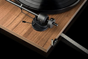 Golden Discs Tech & Turntables Pro-Ject E1 BT, WALNUT [Tech & Turntables]