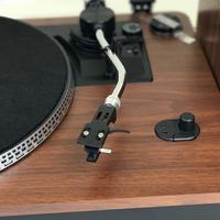 Golden Discs Tech & Turntables Camden Turntable With Speakers [Tech & Turntables]